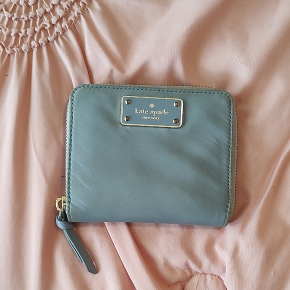 Kate Spade Wallet Light Blue Zip Around - Picture 1 of 8